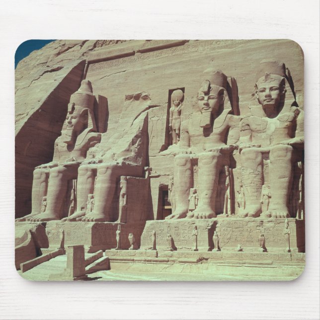 Fyra kolossala figurer av kungen musmatta (Framsidan)