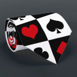 Fyra kort kostym slips<br><div class="desc">Kortsikoner i kostym som är isolerade på svarta och vita fyrkanter</div>