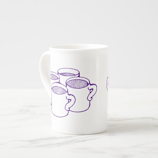Fyra lila muggar (Linjär grafik) Benporslin Mugg (Framsida vänster)