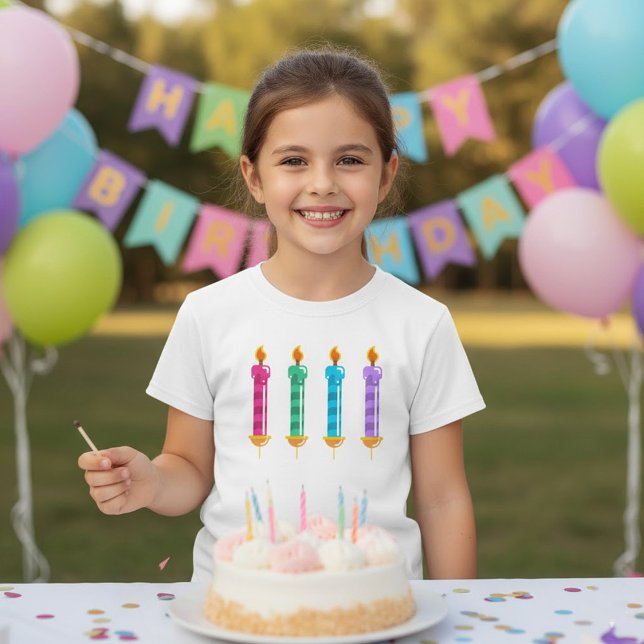 Fyra ljusglödlampor T-Shirt (Skapare uppladdad)