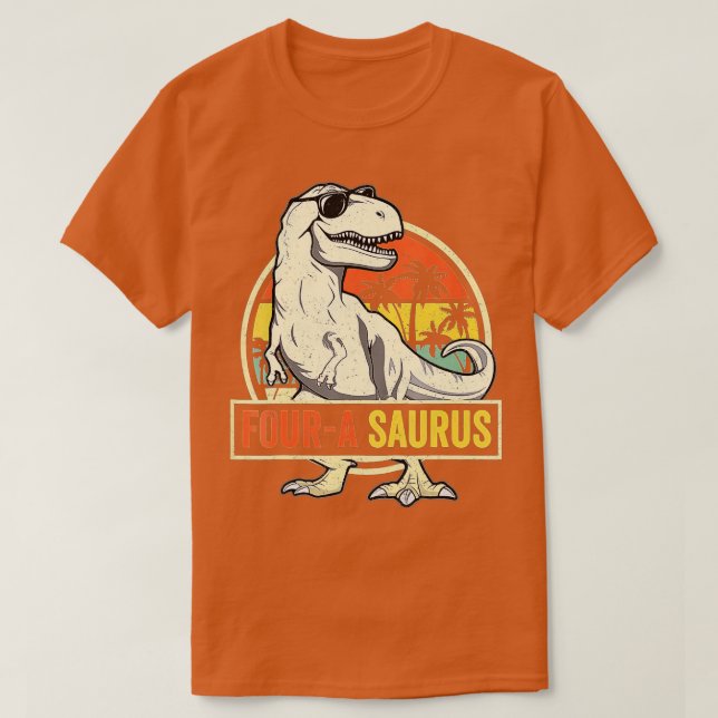Fyra Saurus Birthday T Rex 4-årsjubileum 4:e D T Shirt (Design framsida)