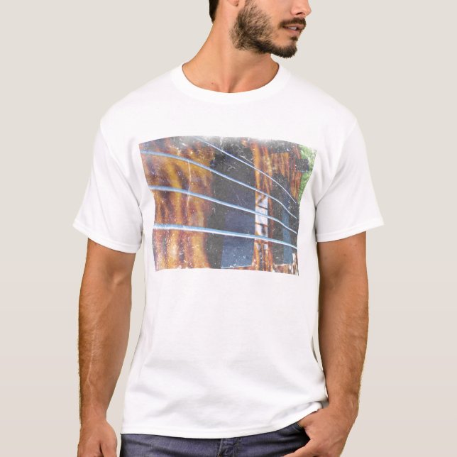 Fyra stränger bas överbryggar tätt upp fotogrunge t-shirt (Framsida)
