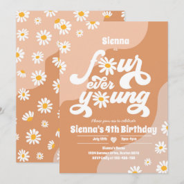 Fyra Unga 4e födelsedagen Party Boho-Daisyn Inbjudningar