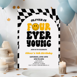 Fyra Unga Retro First 4e födelsedagen Party Inbjudningar