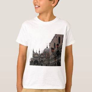 Fyrkant och basilika i St. Mark Tee Shirt