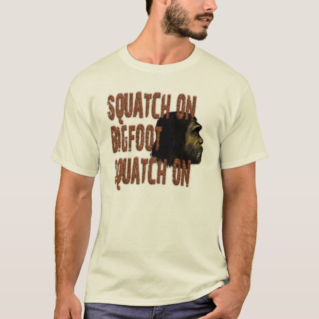 Fyrkant på Bigfoot...Fyrkant på Tee Shirt (Framsida)