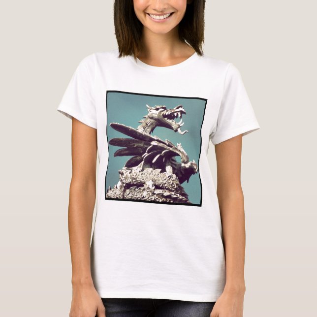 Fyrkantigt foto - Dragon Tee (Framsida)