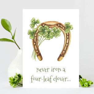 Fyrklövert lustigt irländskt St patricks day-kort Meddelande