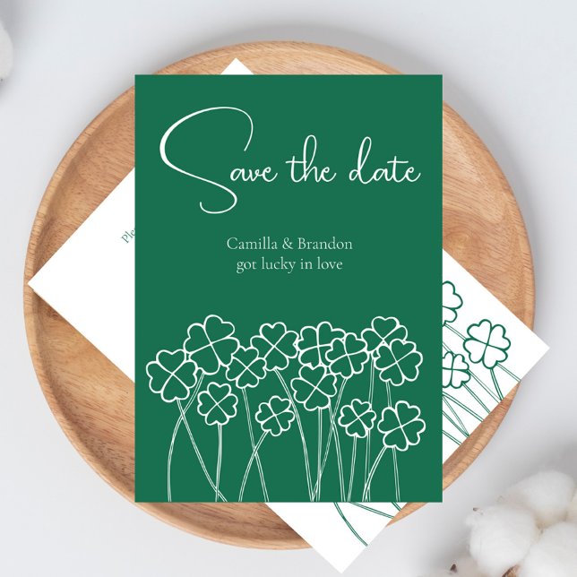 Fyrlöving Klöver Smaragdgrön Modern Bröllop Spara Datumet (Lucky Clover Emerald Green Modern Wedding Save The Date)