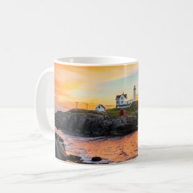 Fyrskåp | Nubble Lighthouse Maine Kaffemugg (Framsida vänster)