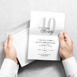 Fyrtio - 40:e födelsedag Party Black & White-Chic Inbjudningar<br><div class="desc">40 år födelsedagsfest inbjudan minimalistisk Neutralt för Chic,  svart och vitt | Inbjudan till Vuxens födelsedag | Minimalistisk Elegant i modern Chic 40:e inbjudan | Födelsedagsfirande</div>