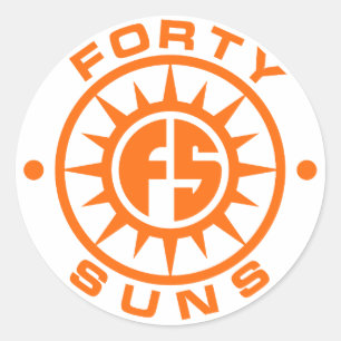 Fyrtio Sol - The Sticker! Runt Klistermärke