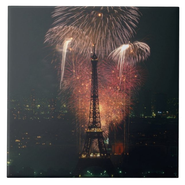 Fyrverkerier, Eiffeltornet, Paris, Frankrike Kakelplatta (Framsidan)