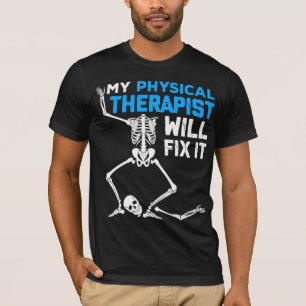 Fysisk terapeutisk terapi för att korrigera det f t shirt