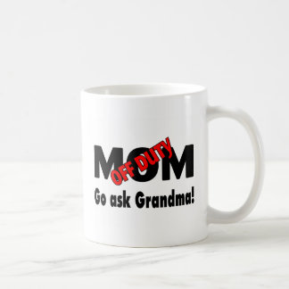 Gå frågar mormor (av - arbetsuppgiftmamma) kaffemugg