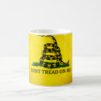 Gå inte på mig den bekymrade Gadsden flagga - Kaffemugg