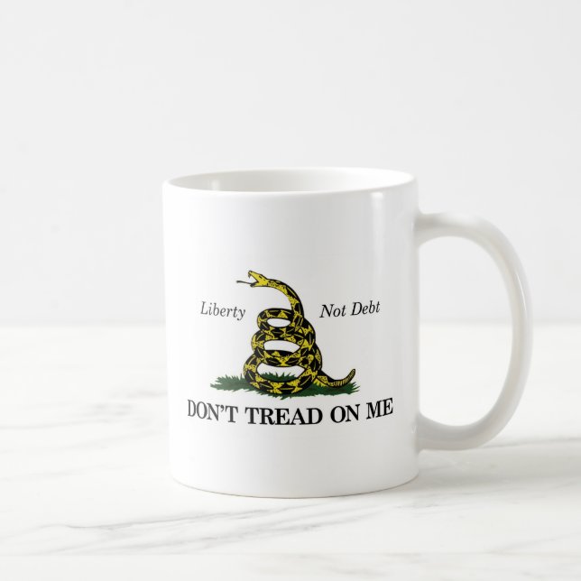 GÅ INTE PÅ MIG (frihet, inte skulden) Kaffemugg (Höger)
