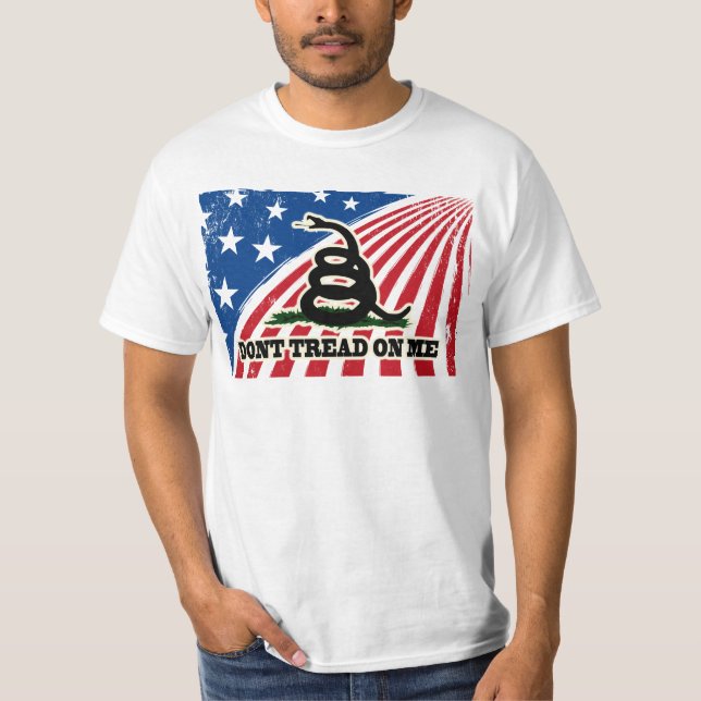 Gå inte på mig Patriotic Tee Shirt (Framsida)