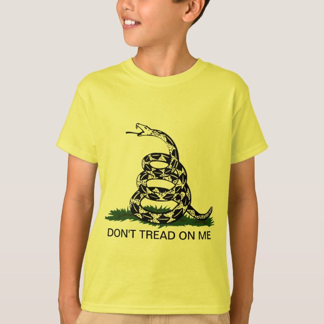 GÅ INTE PÅ MIG T-SHIRT (Framsida)