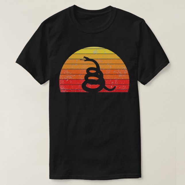 Gå inte Patriot på mig Gadsden Snake Flagga Gift T Shirt (Design framsida)