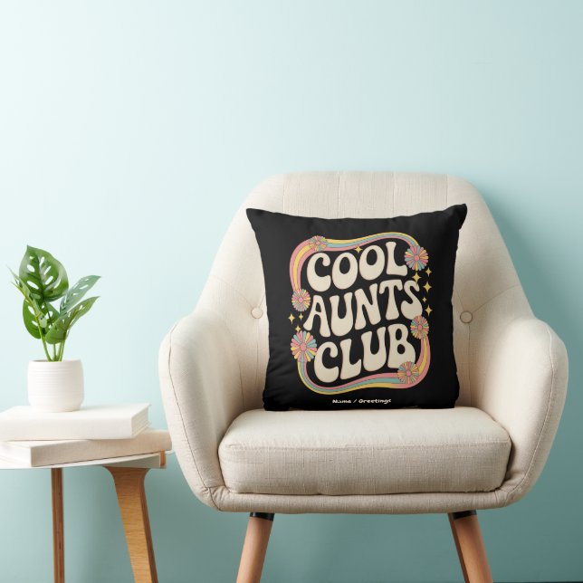 Gå med Coola Moster Klubb Funny Oversized Graphic Kudde (Stol)