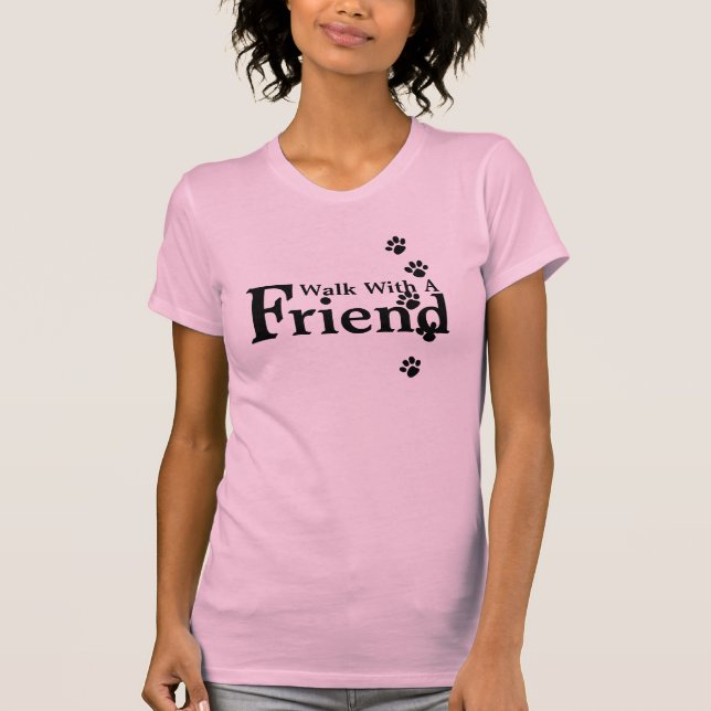 Gå med en vänrosaTshirt T Shirt (Framsida)