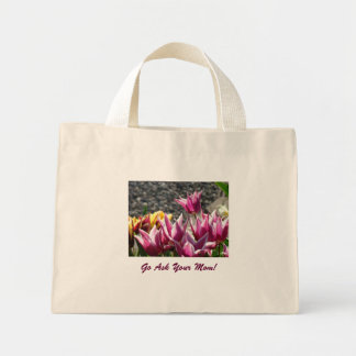 Gå och fråga din mamma! Tote väska gåvor Lila tulp