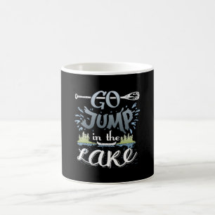 Gå och hoppa i sjö kaffemugg