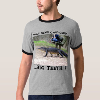 Gå slappt… något liknande would. en alligator t shirt