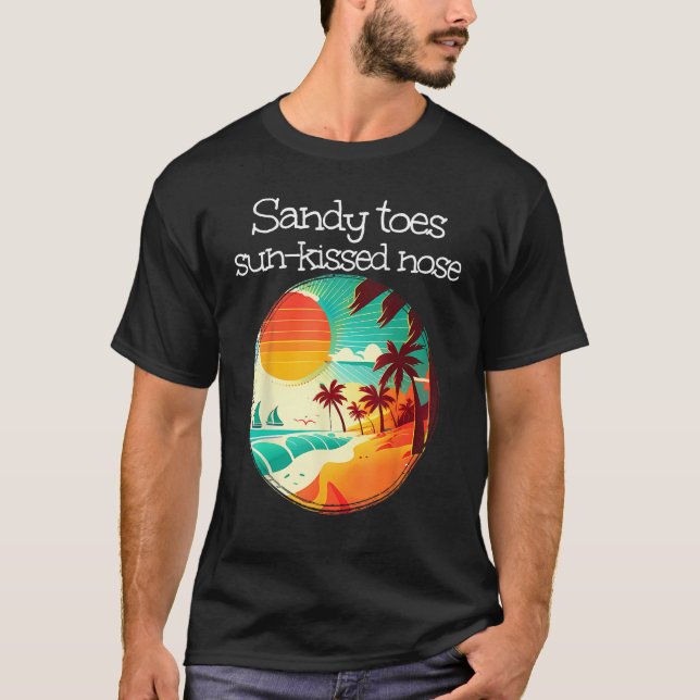 Gå till havs med sandiga leksaker och sol kyssade  t shirt (Framsida)