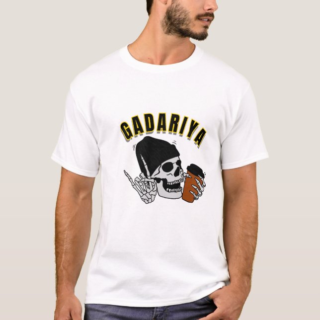 Gadariya Skull Graphic Hindi Typography T-Shirt (Framsida)