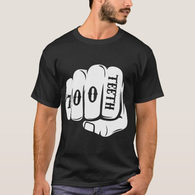 Gäddknogar - 700 Tänder T Shirt (Framsida)