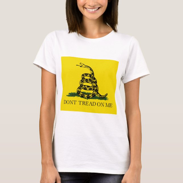 Gadsden Flagga (Gå inte på mig) (Snake Flagga) T Shirt (Framsida)