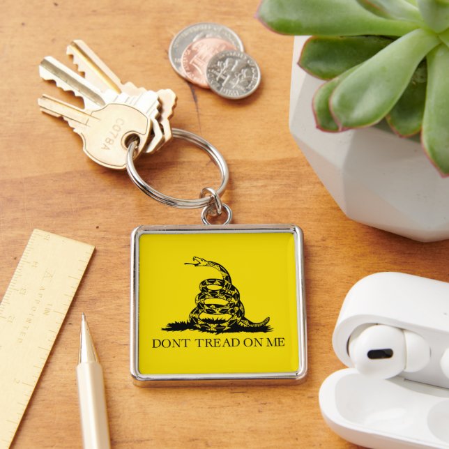 Gadsden Rattlesnake Flagga: Revolutionary Krig 177 Fyrkantig Silverfärgad Nyckelring (Skrivbord)