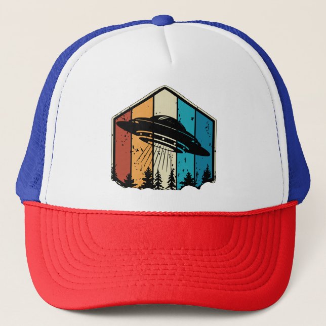 Galactic Reverie: UFO Soars over Retro Forest Keps (Framsida)