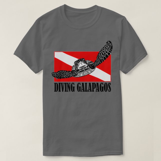 Galapagos Diving with Sea Turtle T Shirt (Design framsida)