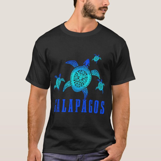 Galapagos Islands Sea Turtle Tribal Mönster T Shirt (Framsida)