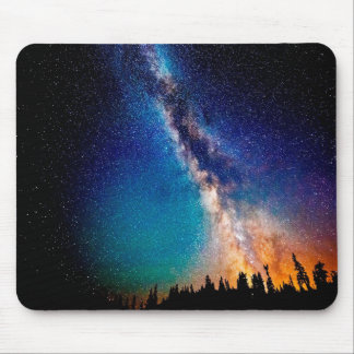 Galaxen beskådar musen vadderar musmatta
