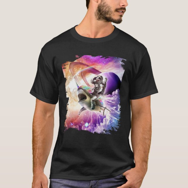 Galaxy Astronaut Cat Riding Rainbow Shark Unicorn T Shirt (Framsida)