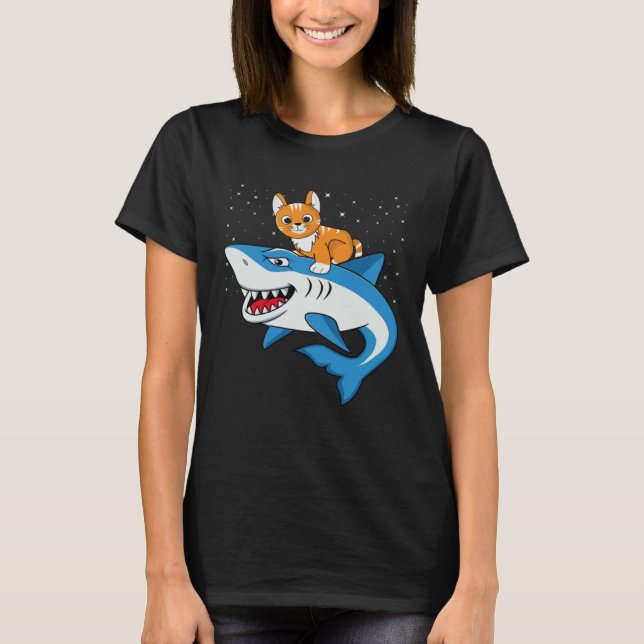 Galaxy Cat Riding Shark For Cat Astronaut Cat T Shirt (Framsida)