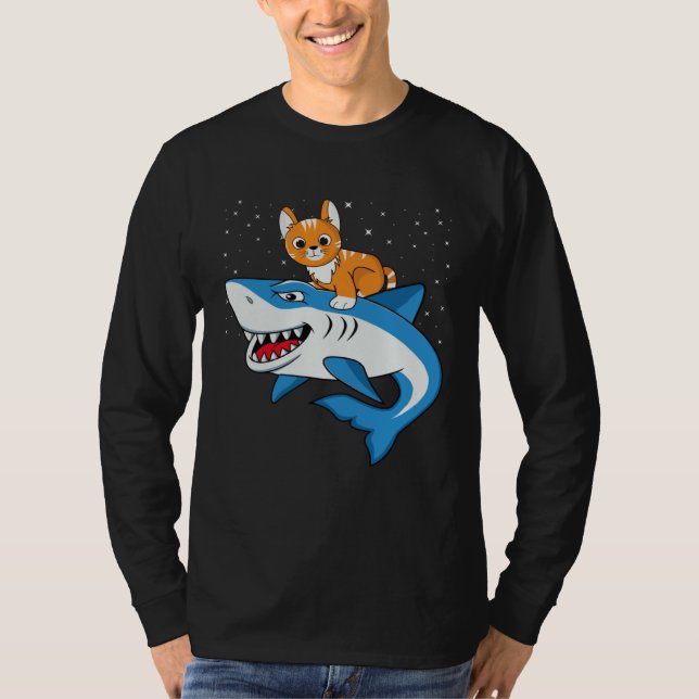 Galaxy Cat Riding Shark For Cat Astronaut Cat T Shirt (Framsida)