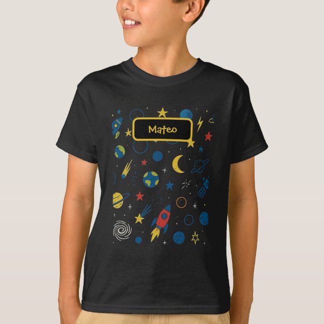 Galaxy Design Tshirt with Rocket and Stars for Boy T Shirt (Framsida)