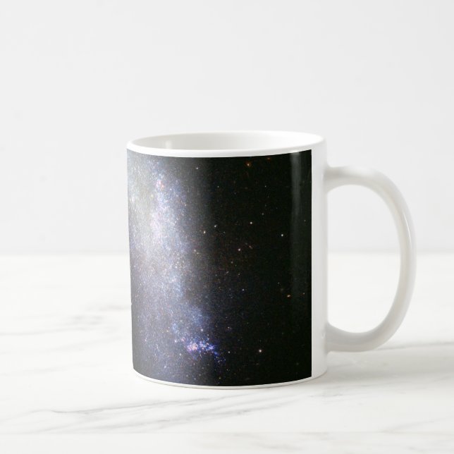 Galaxy NGC 1427A Plunges till Fornax Galaxy Kaffemugg (Höger)