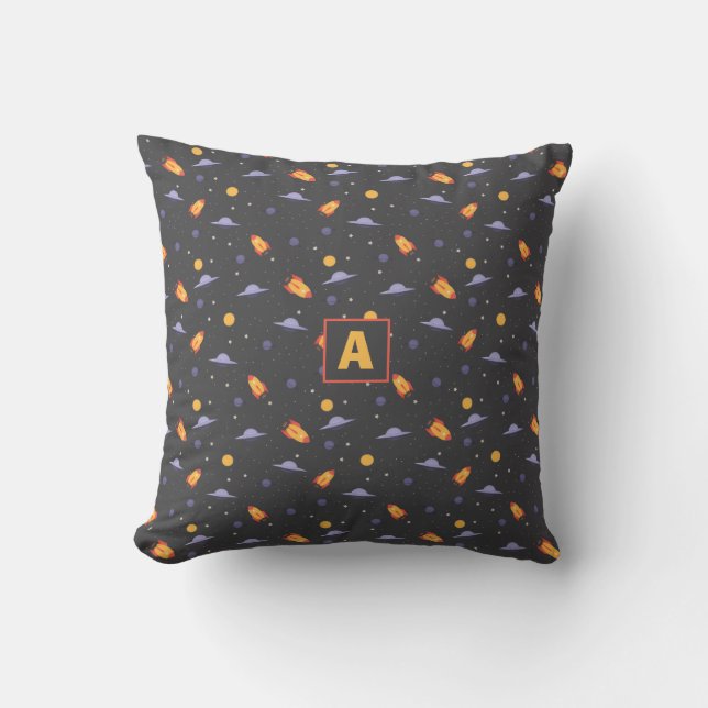 Galaxy pattern yellow gray name Throw Pillow Kudde (Framsida)