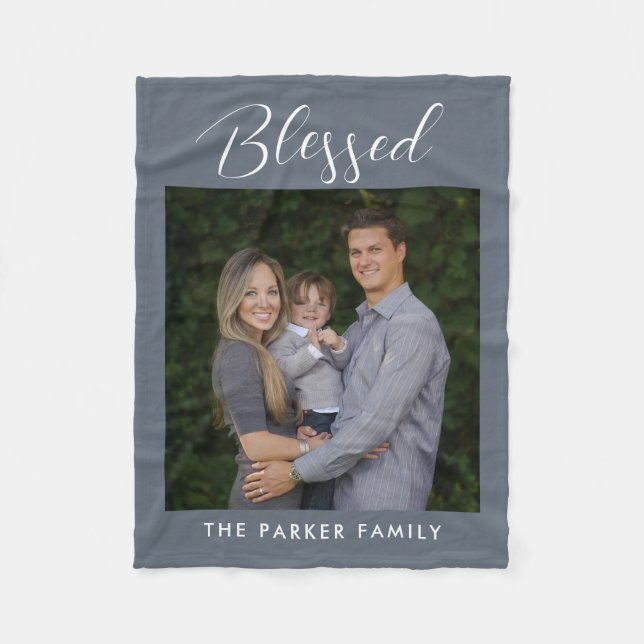 Galleri med bildtexter på en Anpassningsbar Färg B Fleecefilt (Framsidan)