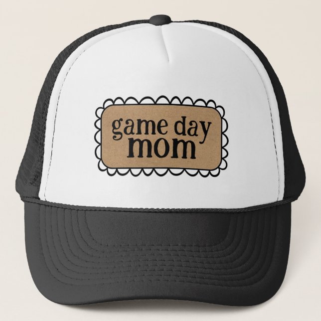 Game Day Mom Trucker Hatt Present Keps (Framsida)