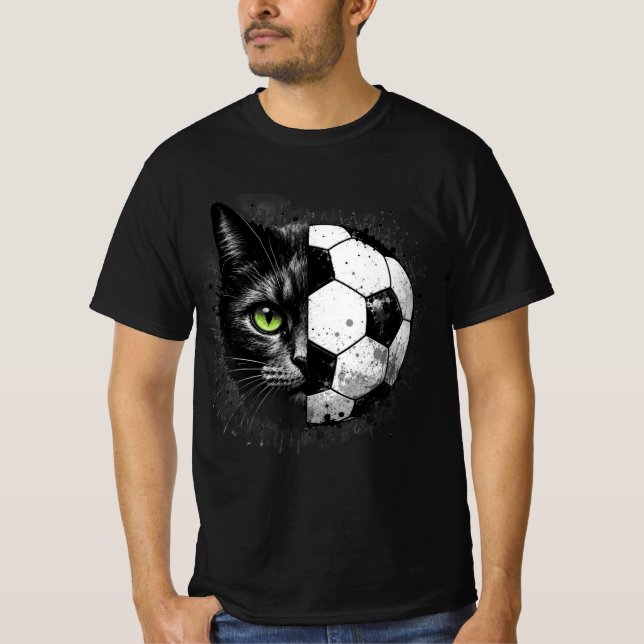 Game Face | Halv Katt Halv Fotboll Grafisk T-Shirt (Framsida)