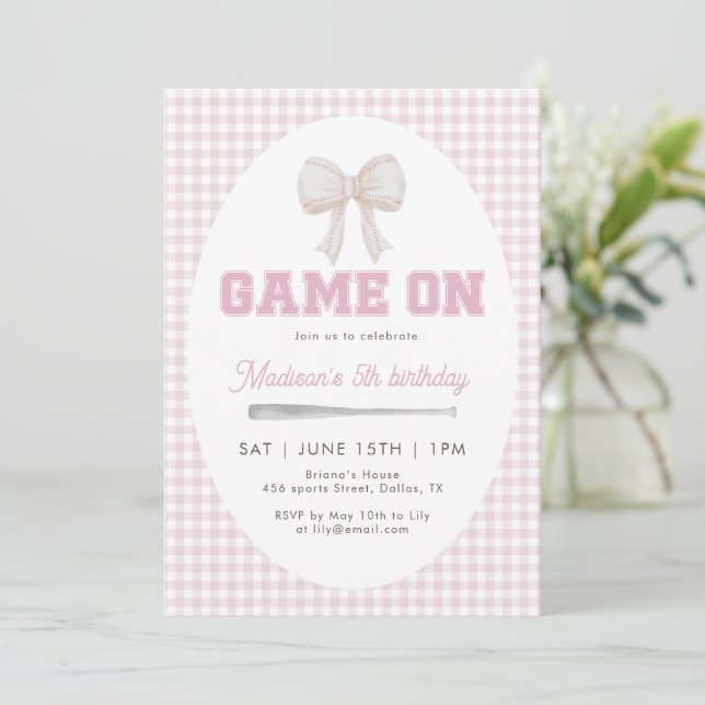 Game On Baseball Bow Pink Gingham Preppy 5th  Inbjudningar (Stående Fram)