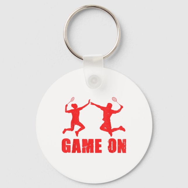 Game On Grafisk Badmintonspelare Shuttle Sporter S Nyckelring (Framsida)