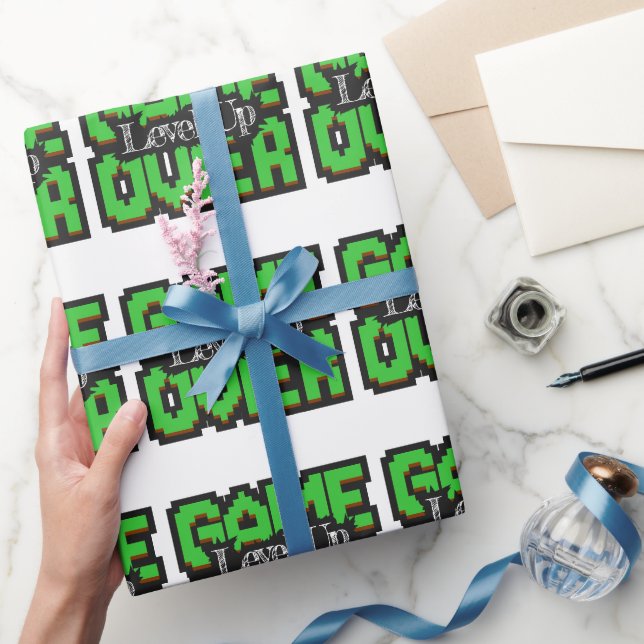 Game Over, Level Up: Pixelerad Retrospelsvärld Presentpapper (Gifting)